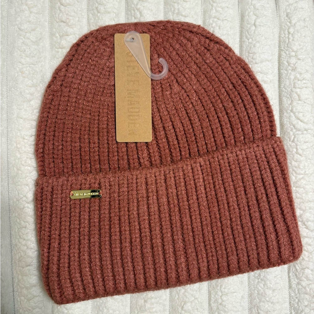 Steve Madden Rust Ribbed Knit Beanie